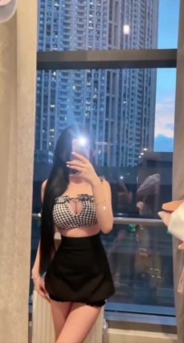 【烟台】00后小妹奶子发育到D杯