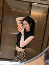 【保定】性感小骚妹有跪舔式服务