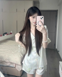 聊城东昌府区兼职小嫩妹美滋滋
